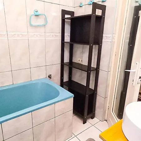 アパート Cozy And Convenient 1br Near Bucharest's Best Attractions ブカレスト